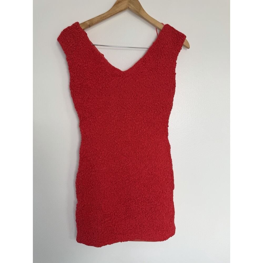 ASTR Red Textured Stretch coquette 90’s Sleeveless Bodycon Mini Dress M - Picture 3 of 10
